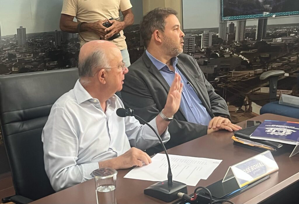 Zona Azul em Feira terá cobrança digital, tarifa de R$ 2,50 para carros, limite de 2 horas e implantação gradual